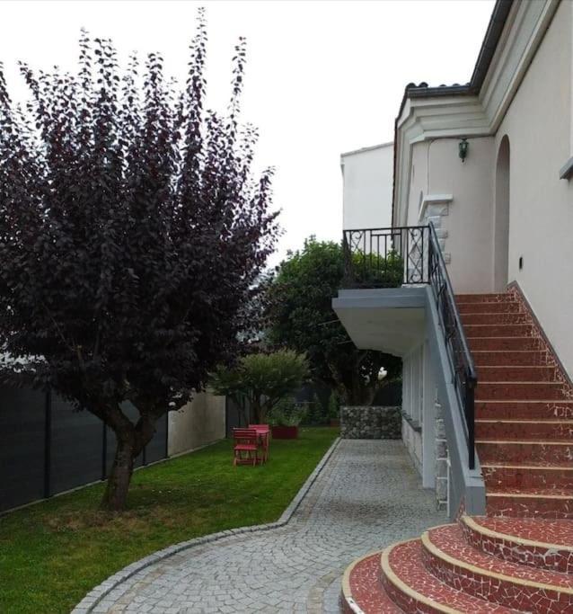Appartement Dans Villa Pau Exterior foto